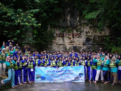 Studi Lingkungan SMP Muhammadiyah 9 Semarang di Jogja 2025